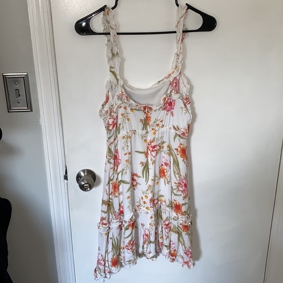 Boutique floral sundress - like new! - Picture 4 of 4